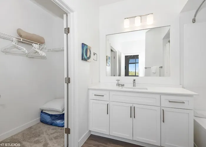 Apartment Pure 2 Bed N Mcdowell Mtn Ranch Gym Pool *